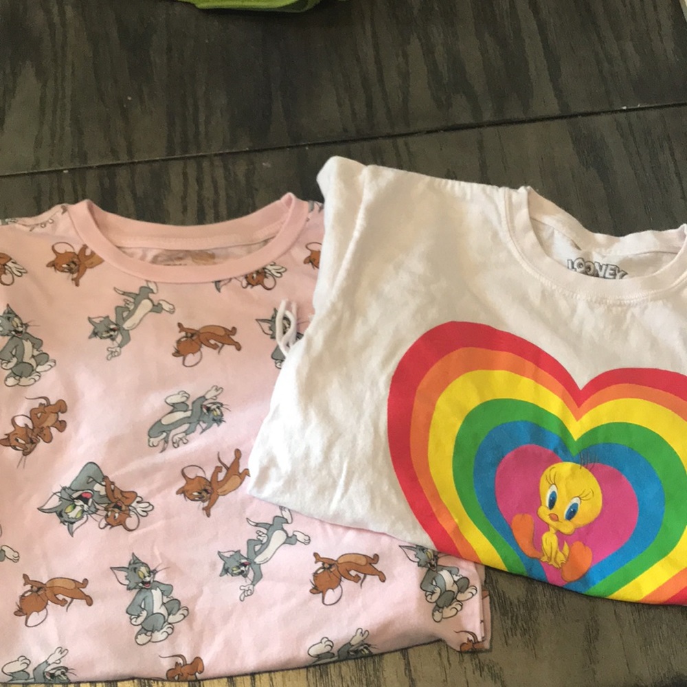 Looney Toons & Tom & jerry Bundle T shirt  Size XS